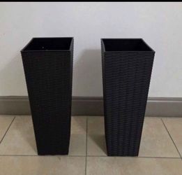 *** REDUCED *** PAIR of 24" Tall Black Resin Planters (Textured) @ Lasting Creations