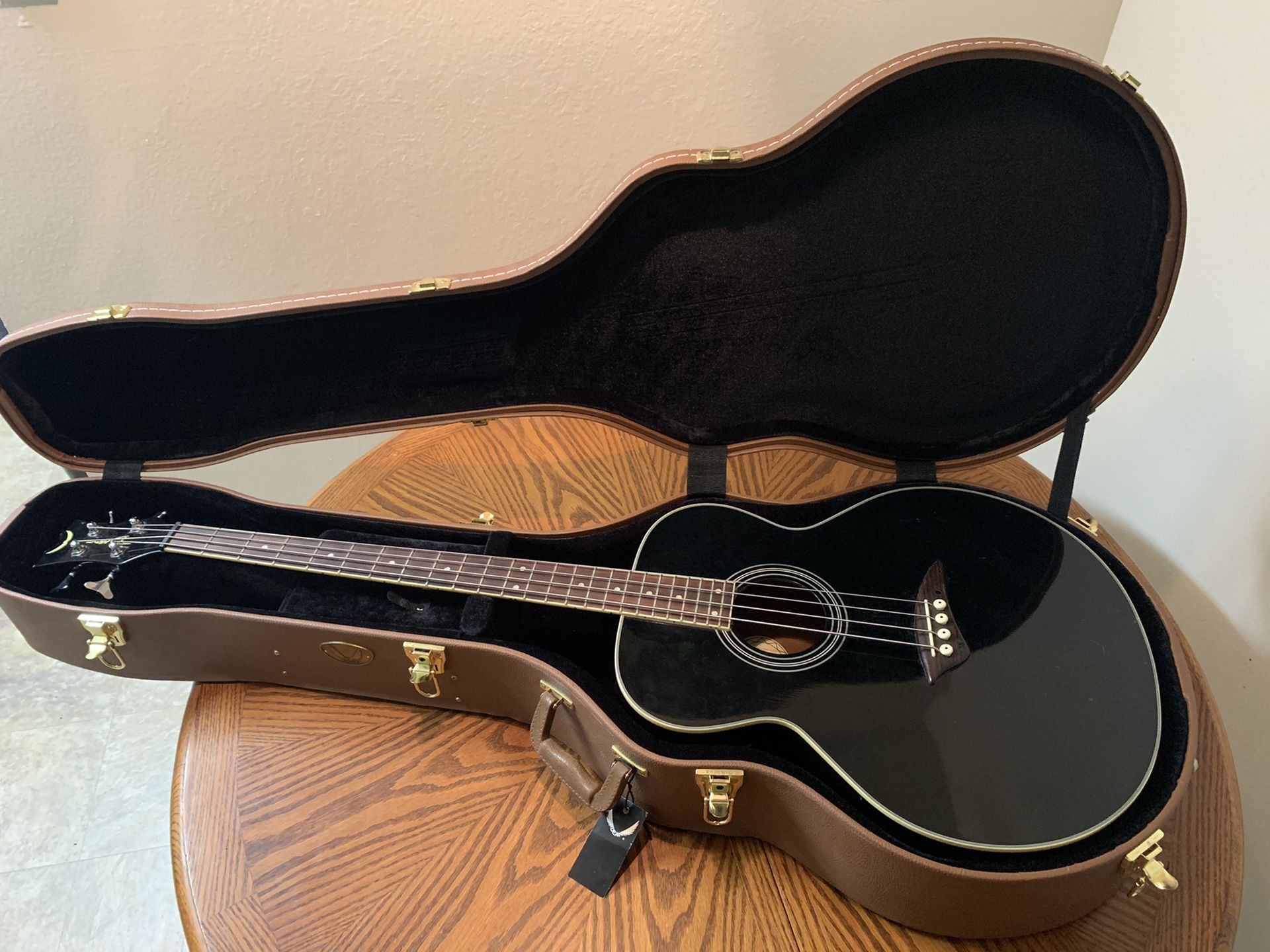 Ibanez acoustic/electric bass guitar