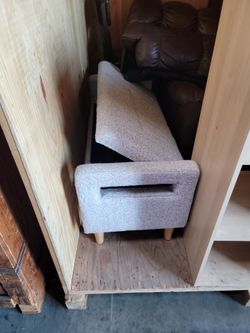 Linen bench