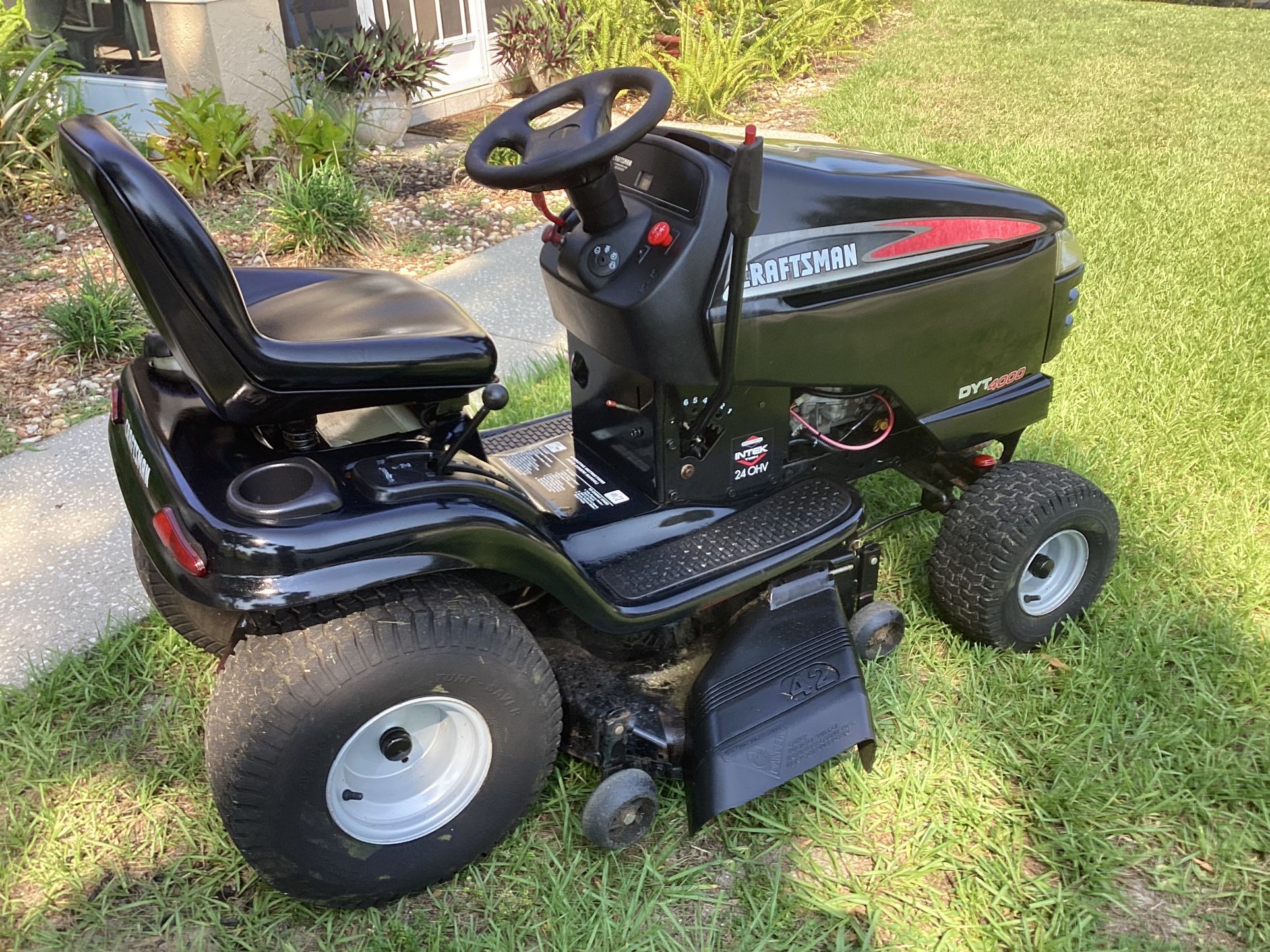 Craftsman DYT 4000 42” Riding Mower