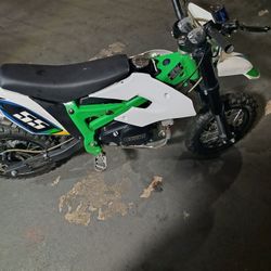 Hooligan 60cc Dirt Bike Electric Start New!!!
