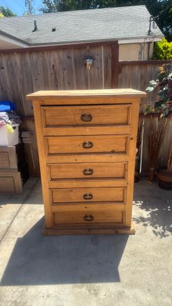 Dresser