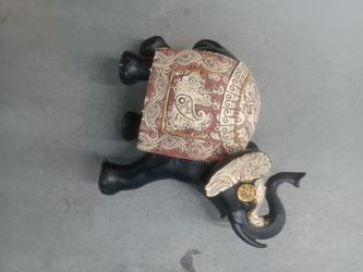 Vintage wooden elephant 🐘.