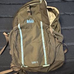 REI 18L Tarn Backpack