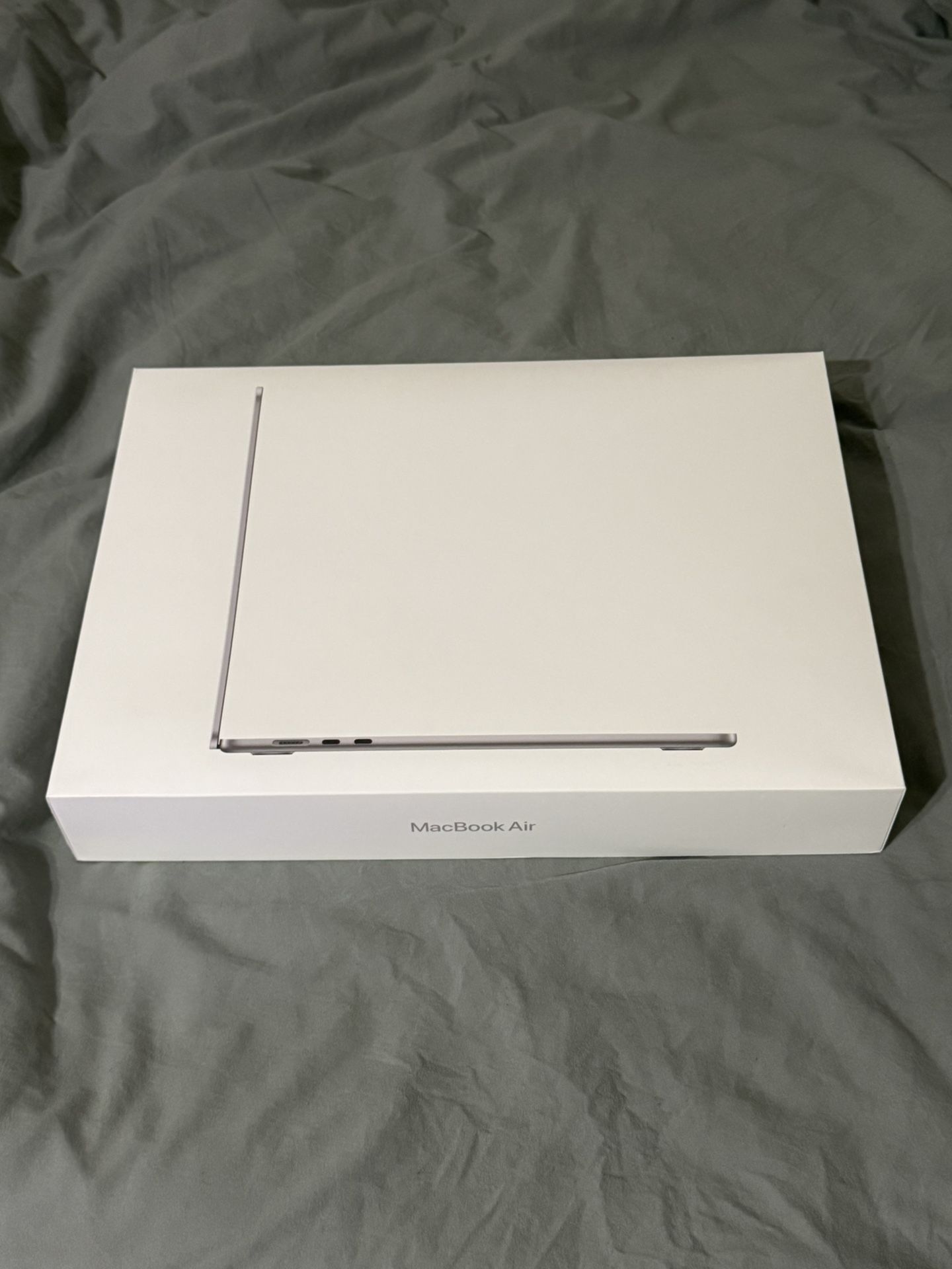 M2 MacBook Air 15in 256GB 8GB