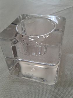 Crystal tealight candle holder