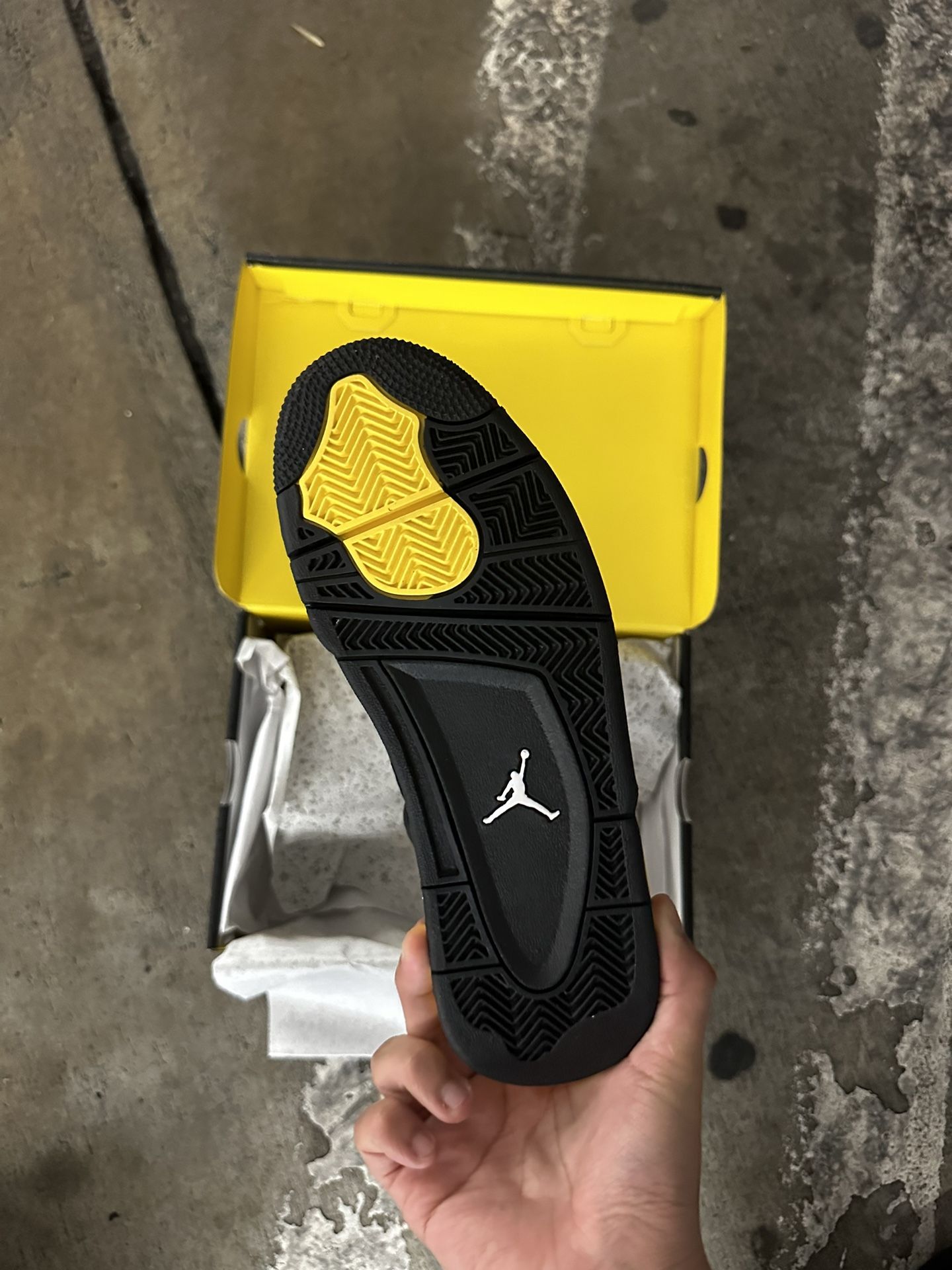 Air Jordan 4 Retro Thunder Men