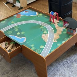Train/Play Table w/  Storage