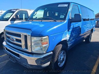 2011 Ford E-350 Super Duty
