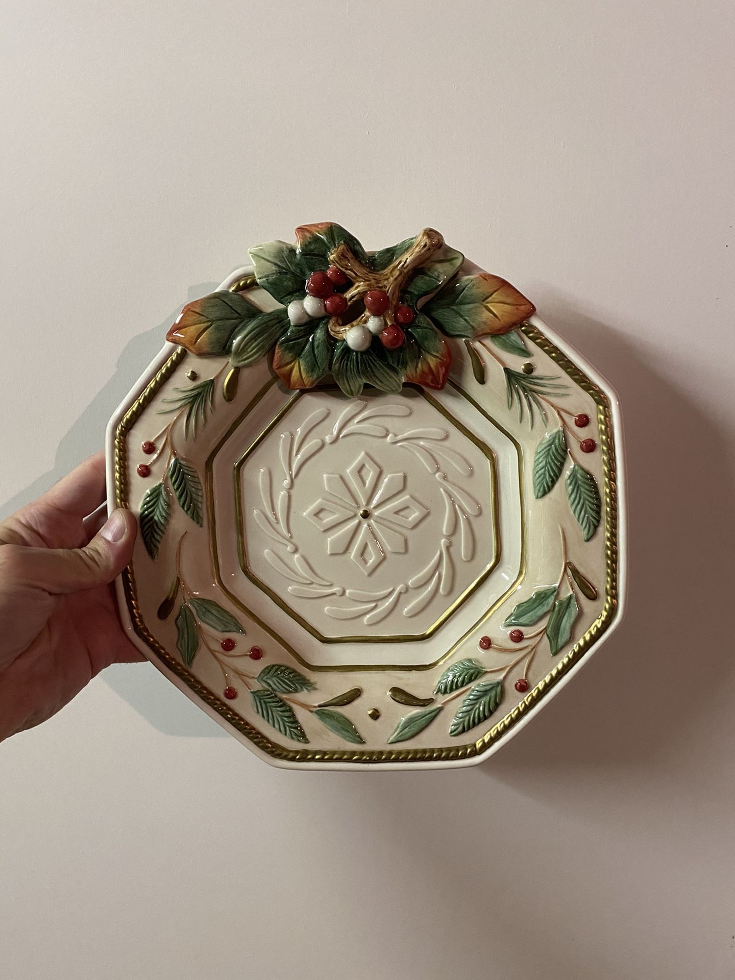 Fitz and Floyd Classics Christmas Holiday Plate Living Room Dining Room Furniture Decor
