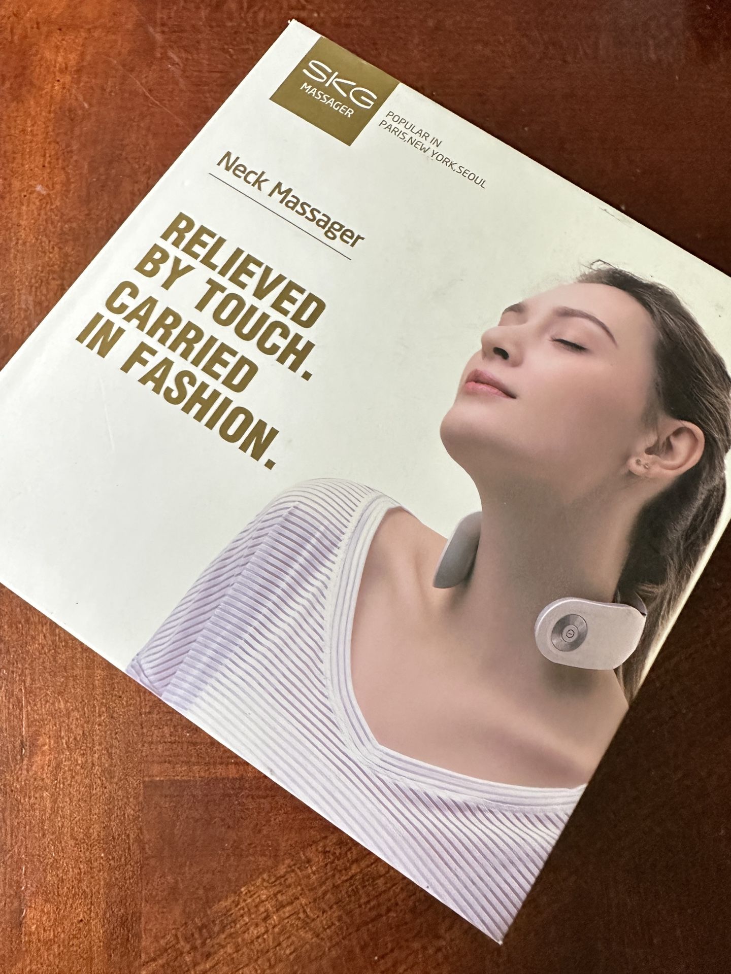 SKG Neck Massager smart wearable health massagers for muscle relaxing No batter in the remote