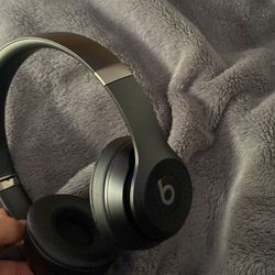 Beats Solo 4