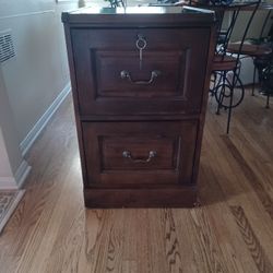 2 Drawer File Cabinet 