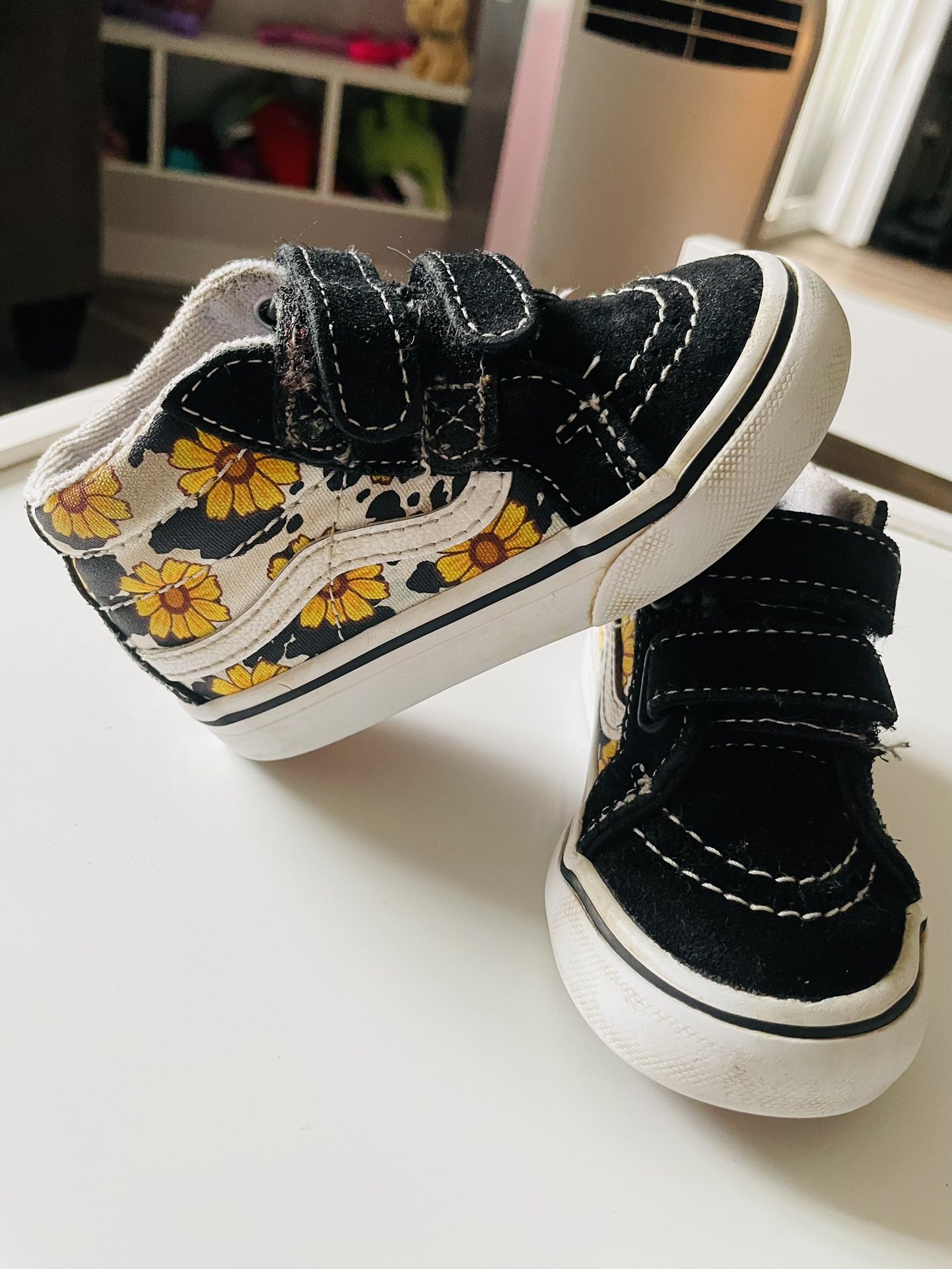 Vans Mids, Sunflower Size 6c