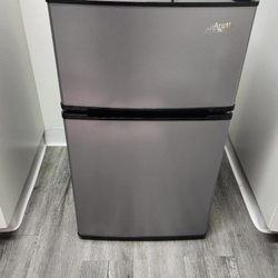 Artic King Mini Fridge
