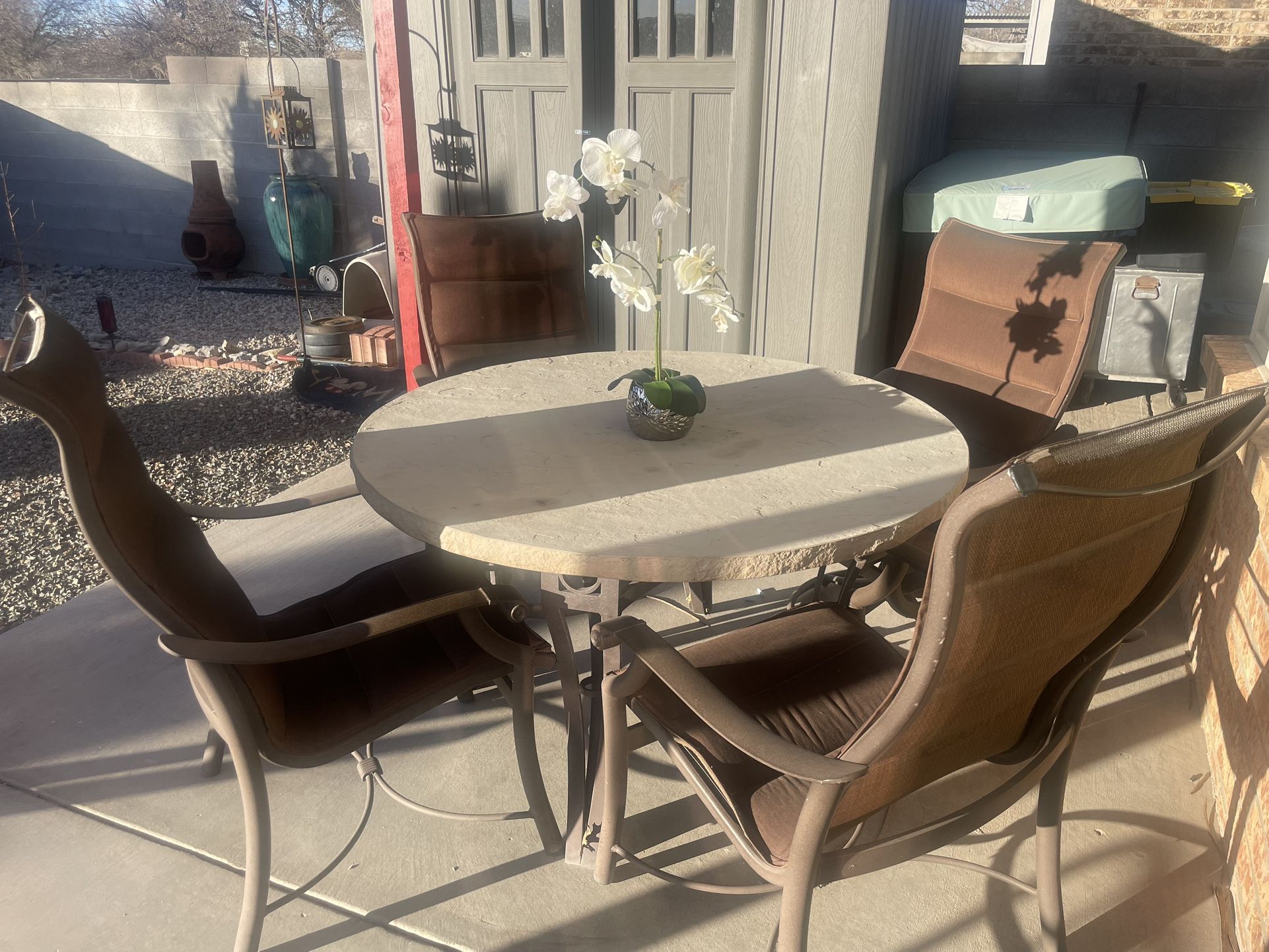 Round 54 Inch Patio Table With 4 Chairs