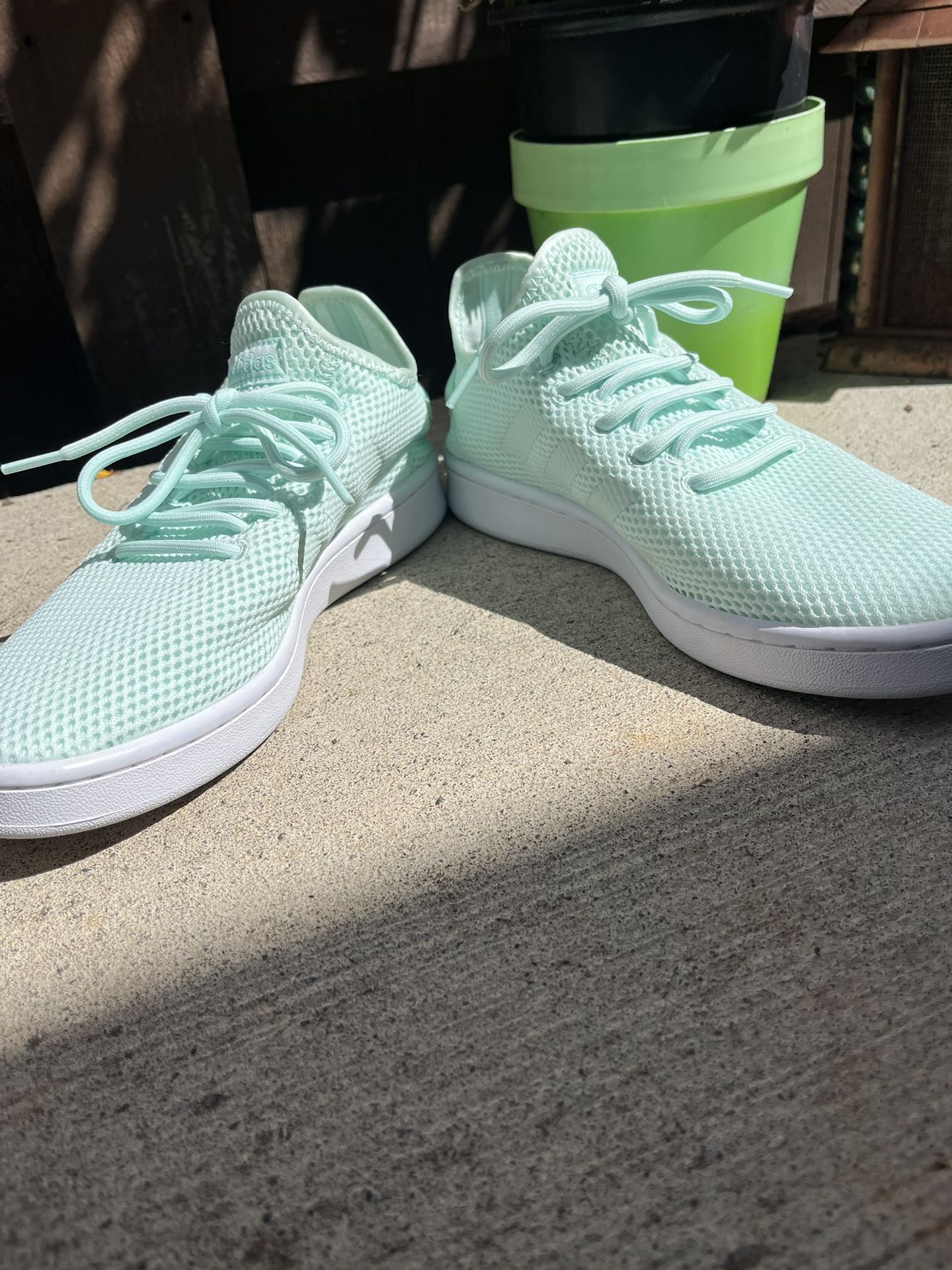 50** Adidas Cloud foam Women's Court Adapt “Ice Mint” Women size