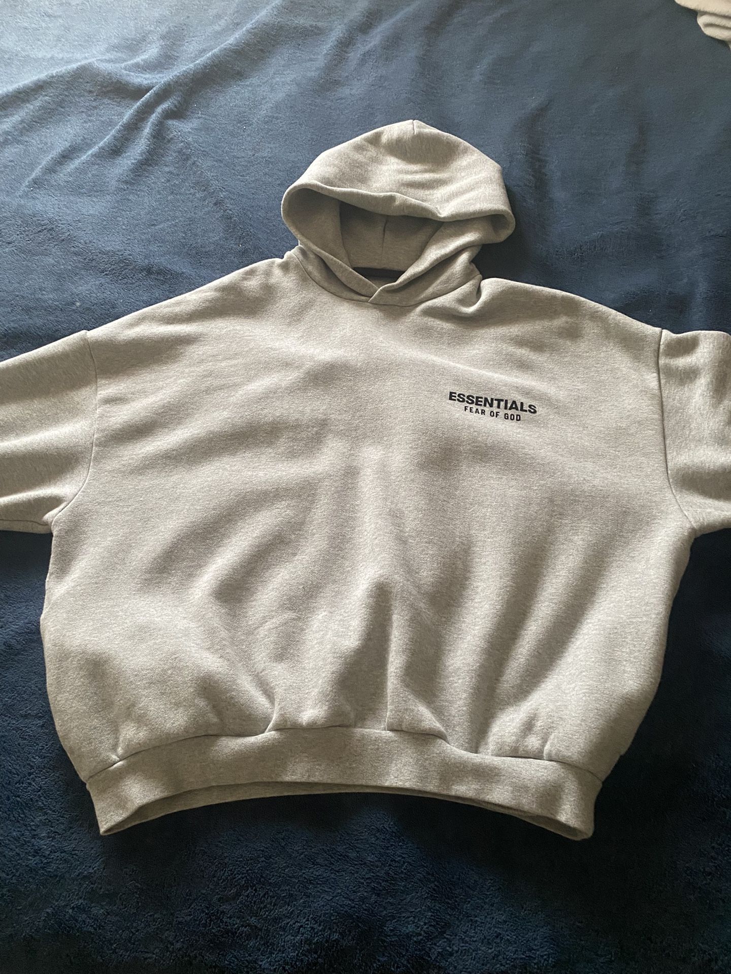 Essential hoodie