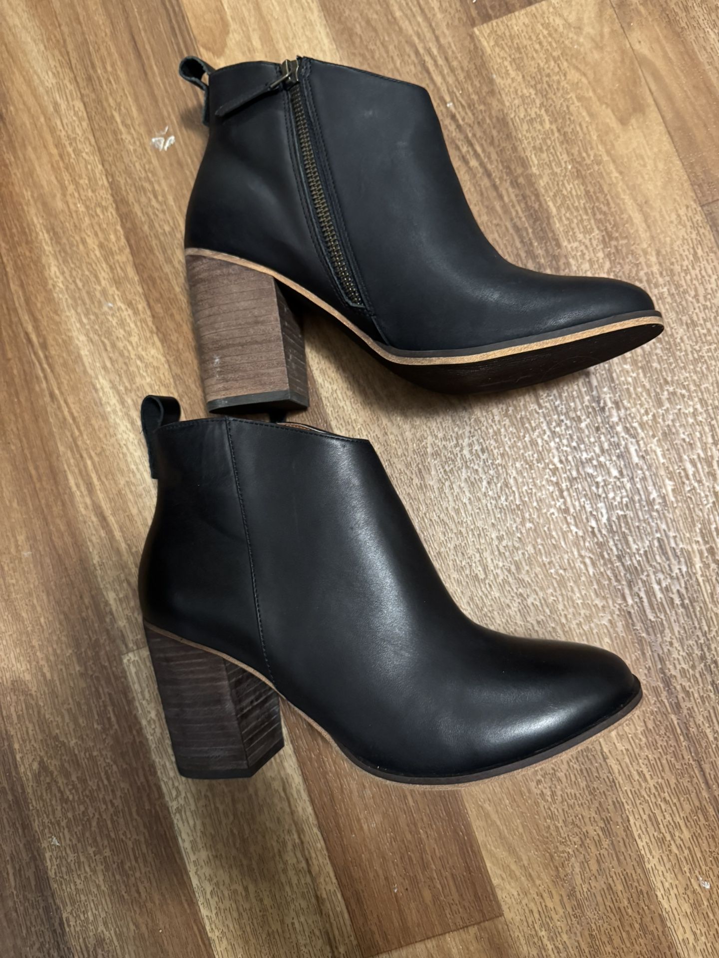 Black booties, size 7.5
