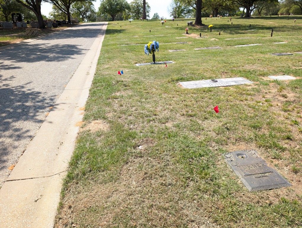 Burial Plot for Sale – Bluebonnet Hills, Colleyville TX – Garden of Remembrance