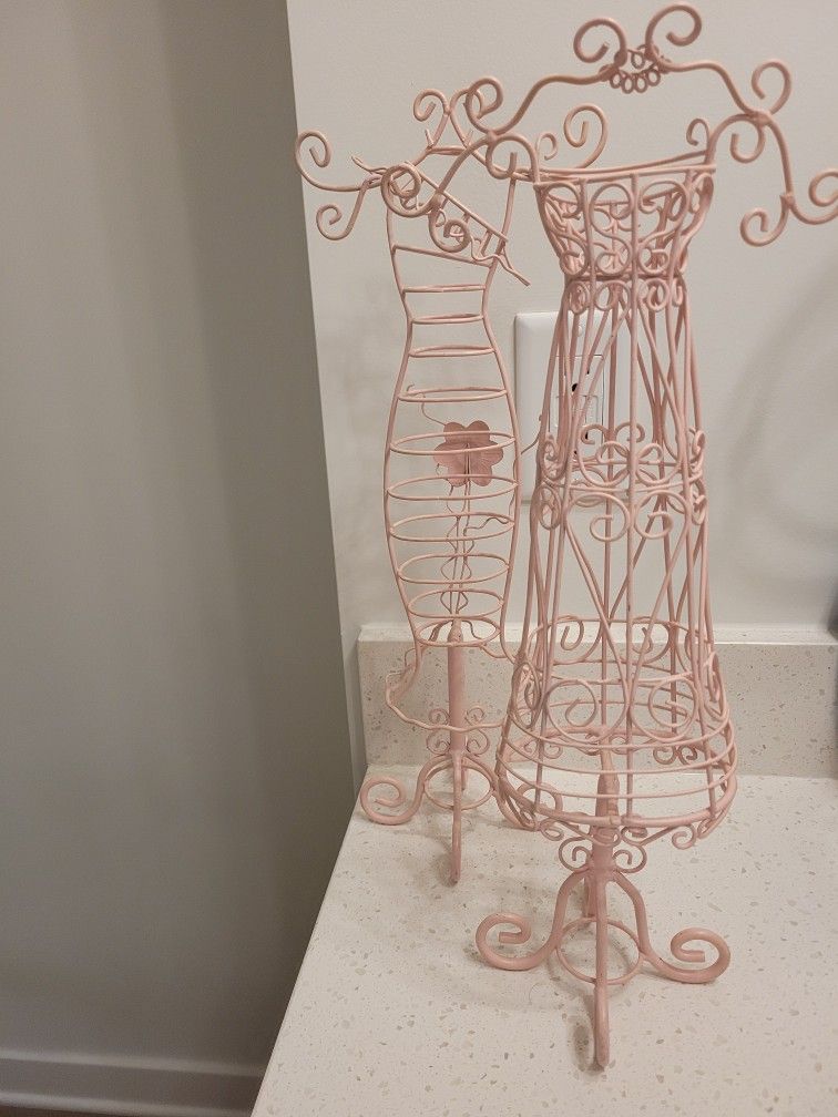 2 Cute Pink Jewelry Display