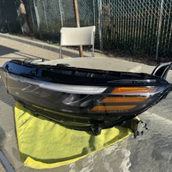 2024 Honda Accord Driver Side  Headligtht. OEM