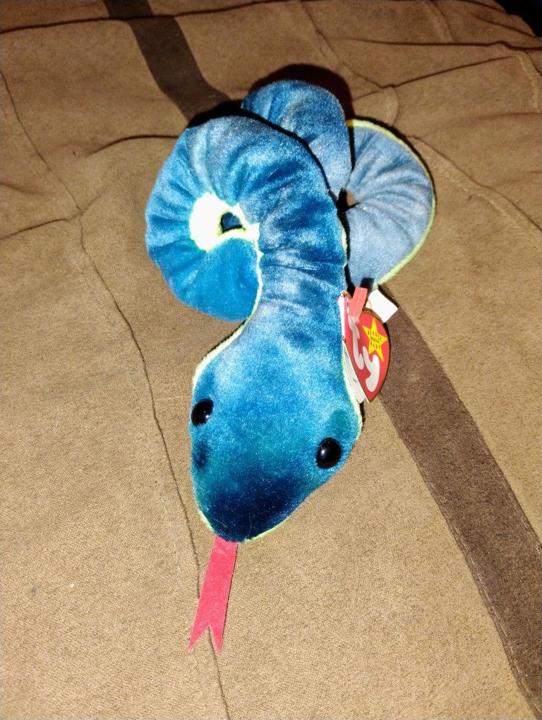 Hissy Snake Beanie Baby