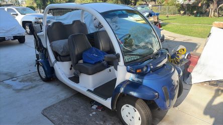 2002 gem golf cart 4 seater have pink slip