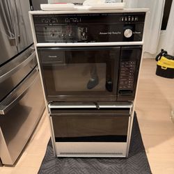 Thermador Wall Double Microwave & Oven