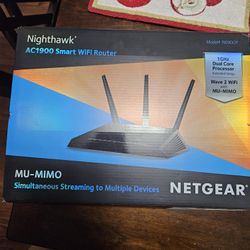 Nighthawk Ac1900 Smart WiFi Router 