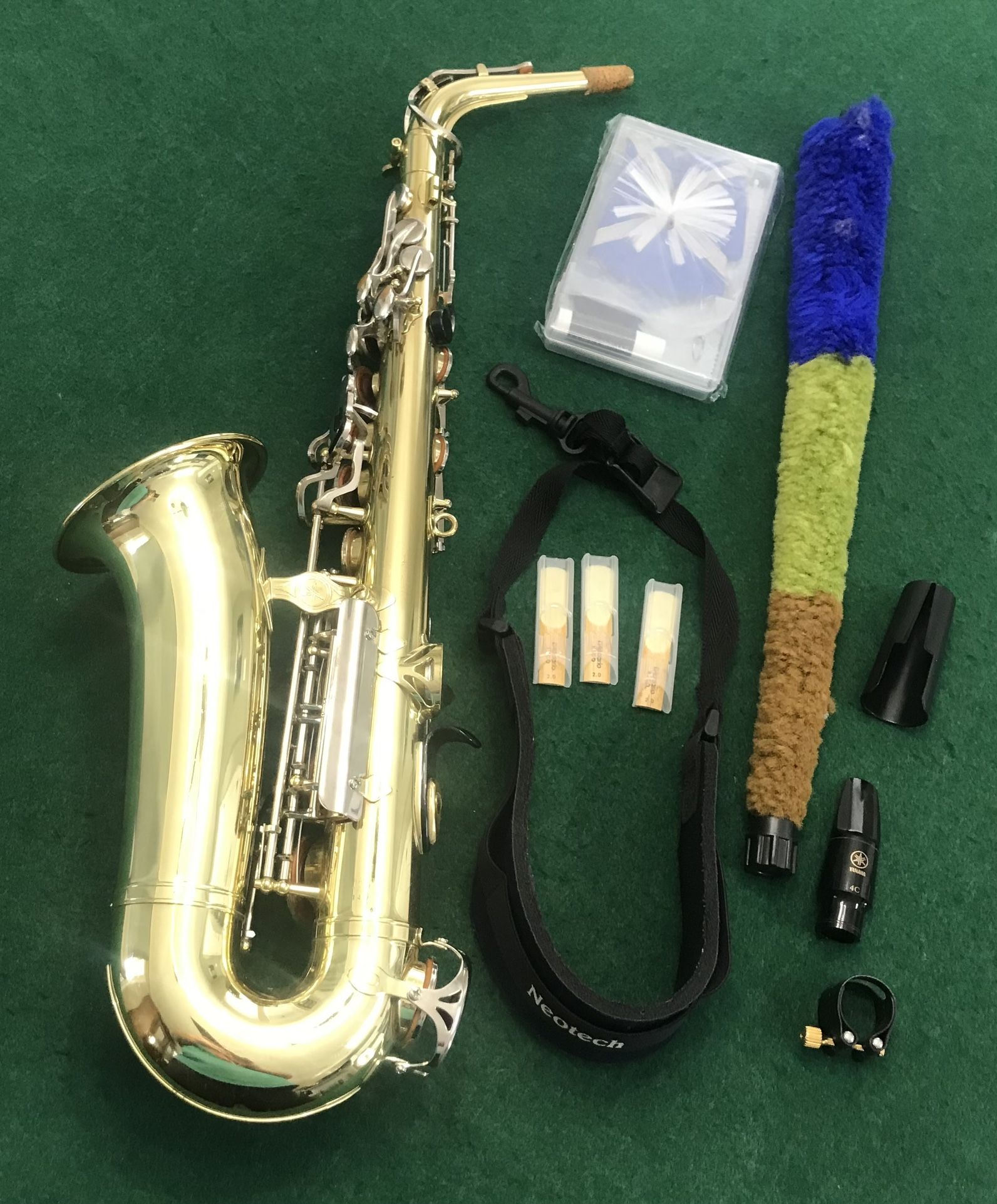 Yamaha YAS23 YAS-23 Alto Saxophone Like New Case w Yamaha 4C Mouthpiece & Ligature Reeds Neckstrap New Cleaning Supplies