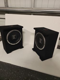 Dual 2 12' subwoofers