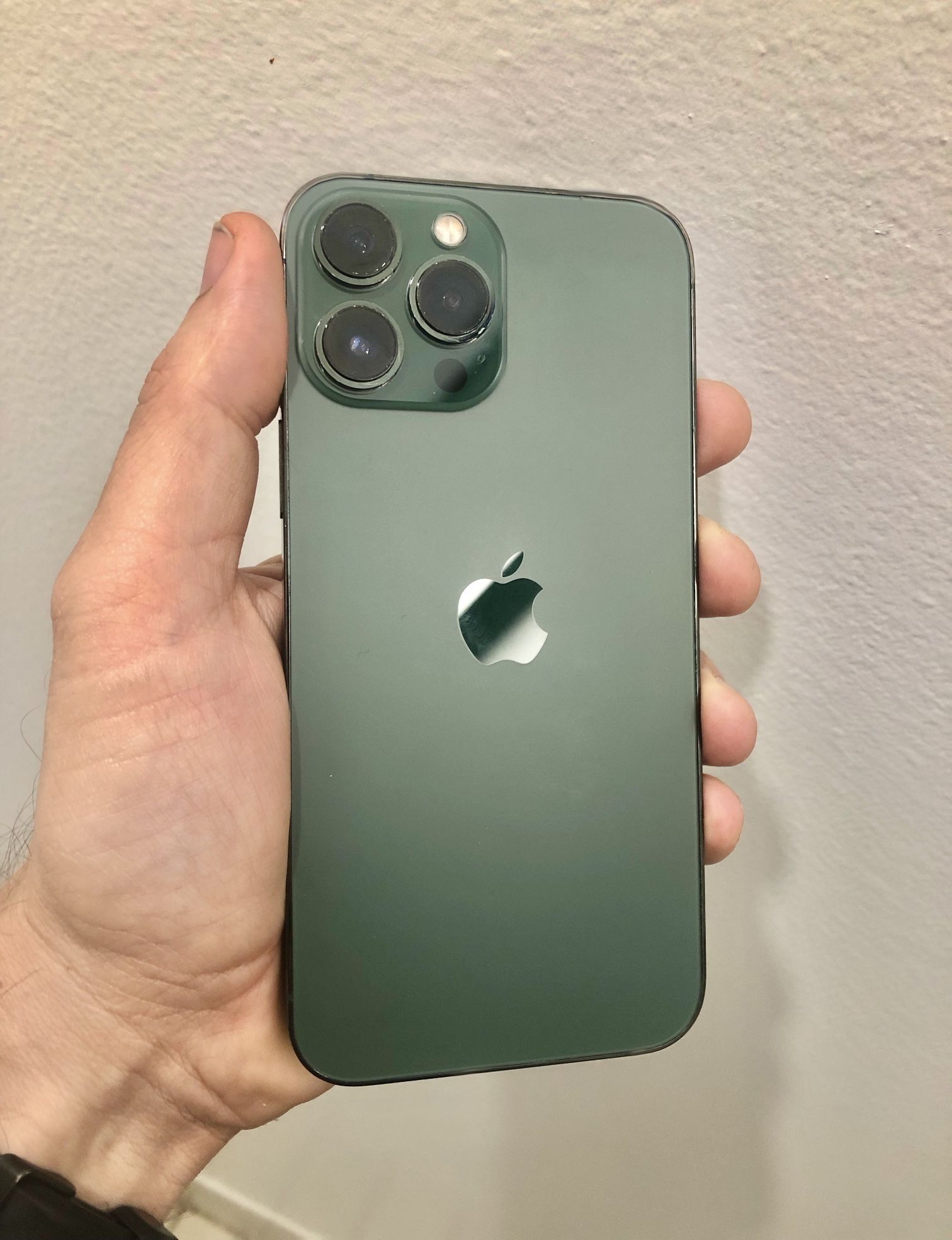 FIRM PRICE - iPhone 13 Pro Max 128gb Alpine Green Factory Unlocked