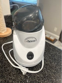 Dr Browns bottle warmer.