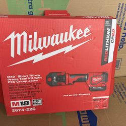 Milwaukee M18 18V Lithium-Ion Cordless Short Throw Press Tool Kit with 3 PEX Crimp Jaws 