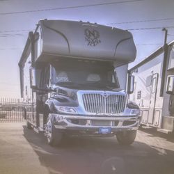 2022 TRIUMPH SUOER C 32TSC