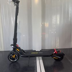 Electric scooter
