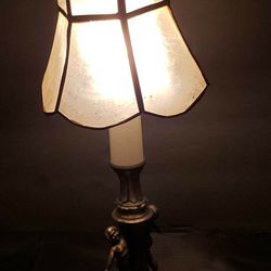 Vintage Cherubs And CAPIZ Shade Brass Finish Lamp