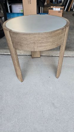 Round Coffee table