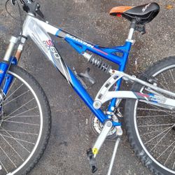 Mens 26 Inch SCHWINN BIKE 