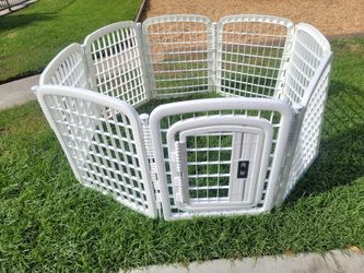 White Plastic Pet Playpen with Door