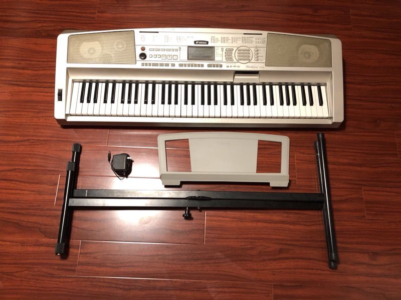 Yamaha sale dgx 300