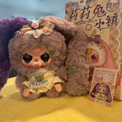 Baby Three Lily Rabbit Town V4 Pacifiers With Tear Drop Eyes New in Open Bag