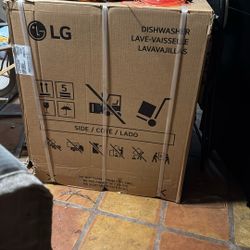 NEW In The Box LG Smart Dishwasher