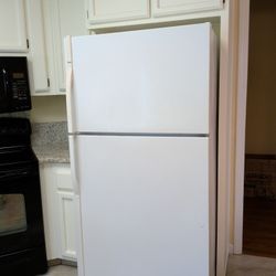 Kenmore Refrigerator For free