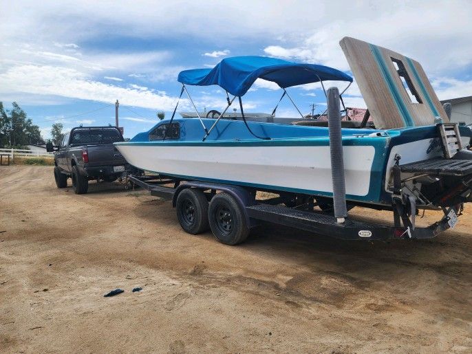 1978 Sleekcraft Daycruiser Stern Drive Cammed Big Block Trade Fishing Boat Camper Trailer Dirt Bike Crf250r Crf450r Cr250r Truck