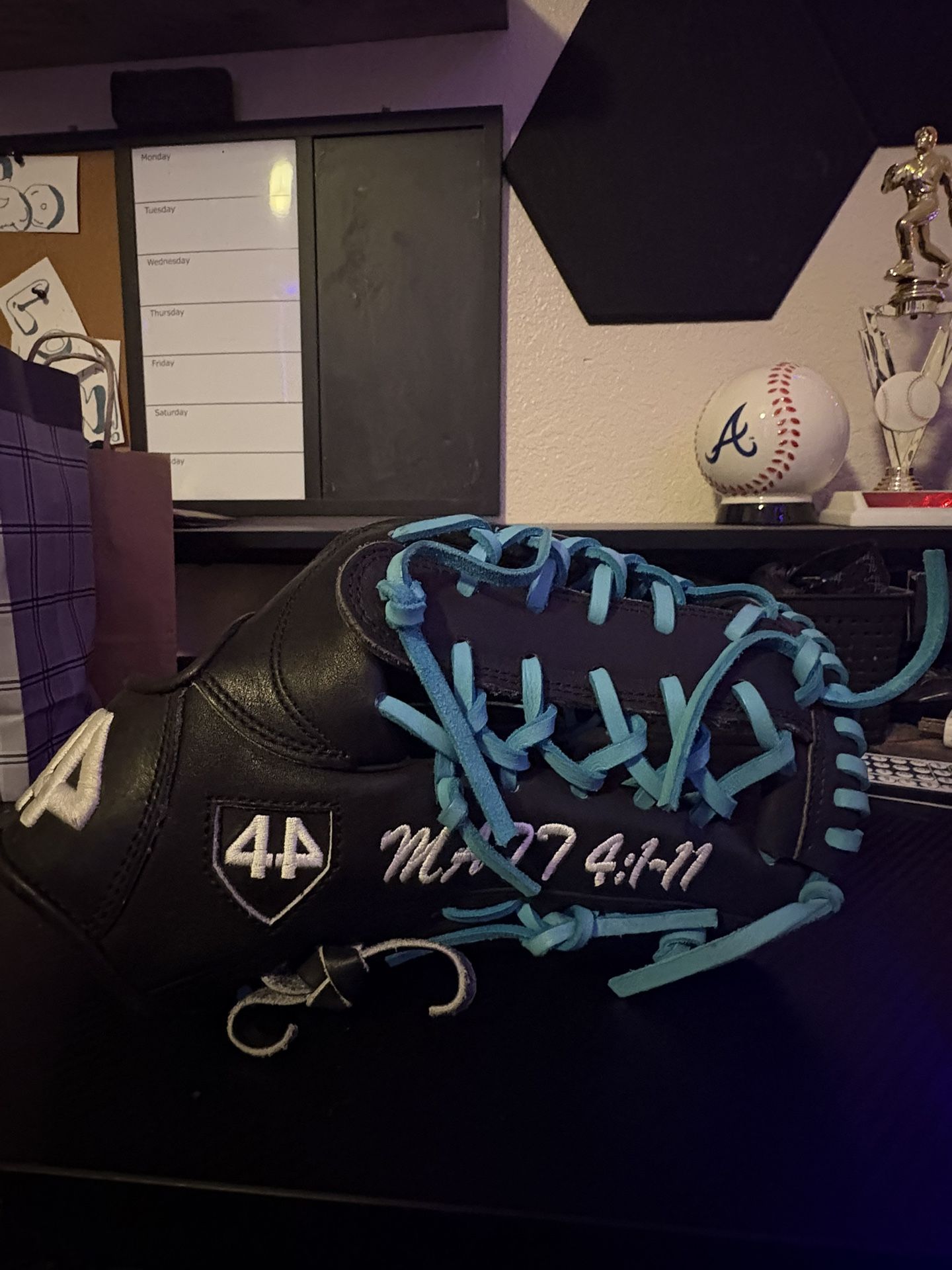 44 PRO OUTFIELD GLOVE 