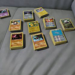 Approx 500 Pokemon Cards