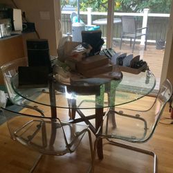 Round Glass Top Dining Table with 4 Acrylic Chairs