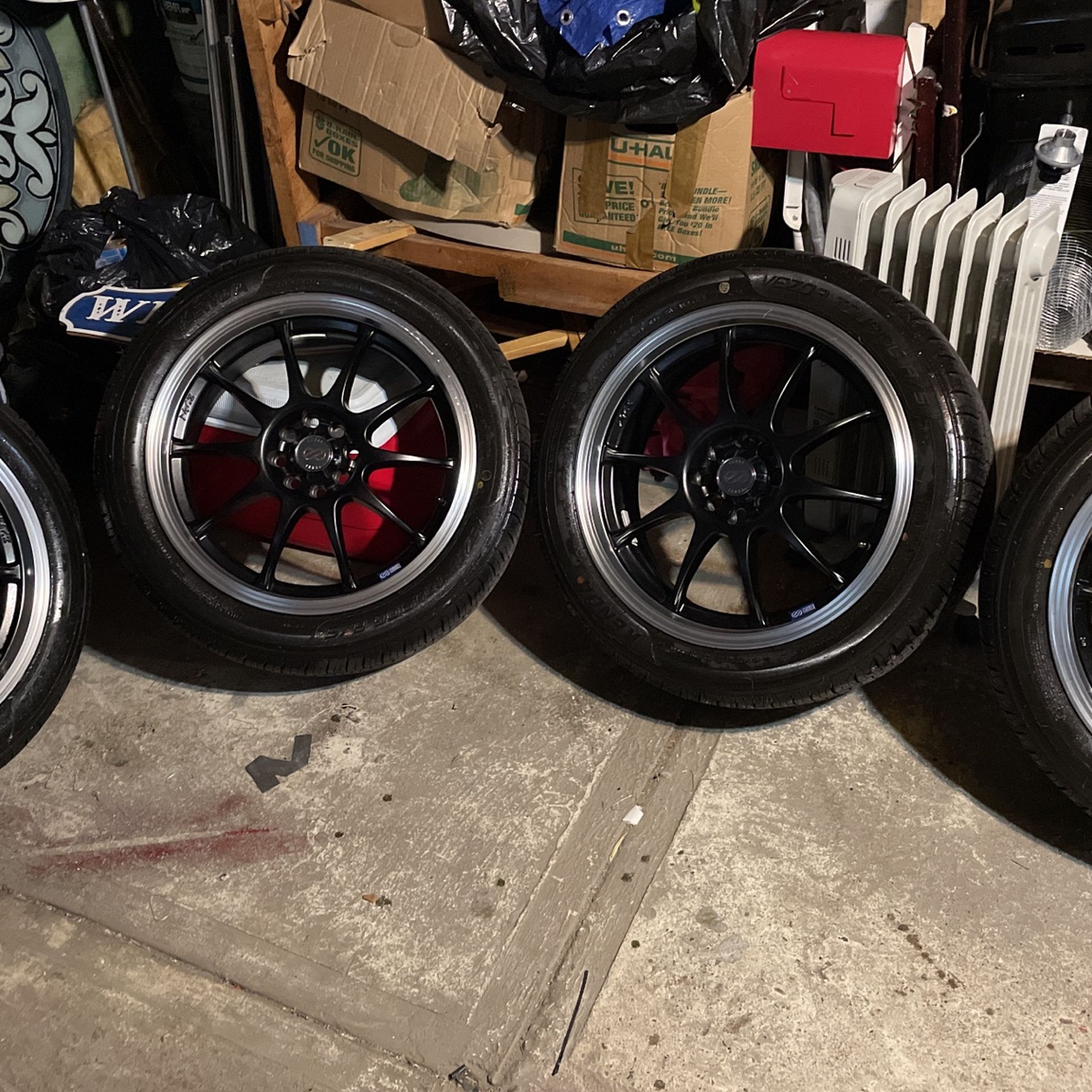 Set of four with sensors,, Black And Silver Color